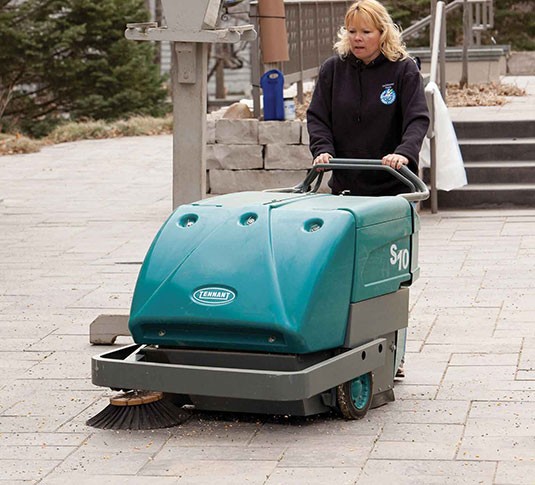 S10 Walk-Behind Sweeper alt 8